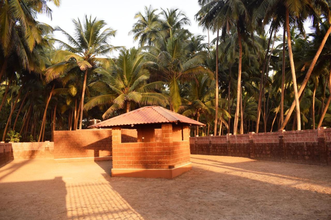 Regenta Resort Mango Village Guhagar Kudān Extérieur photo