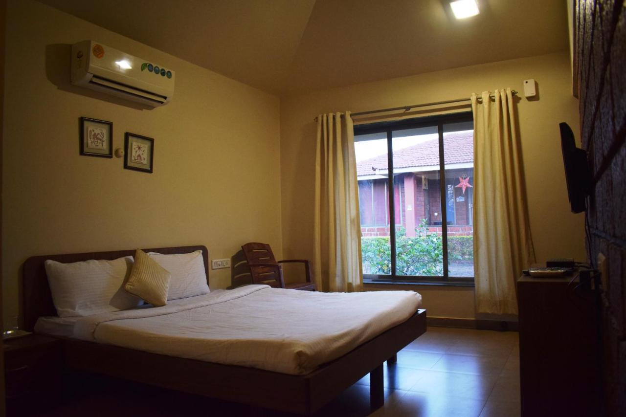 Regenta Resort Mango Village Guhagar Kudān Extérieur photo