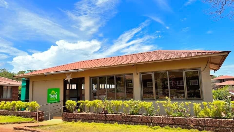 Regenta Resort Mango Village Guhagar Kudān Extérieur photo
